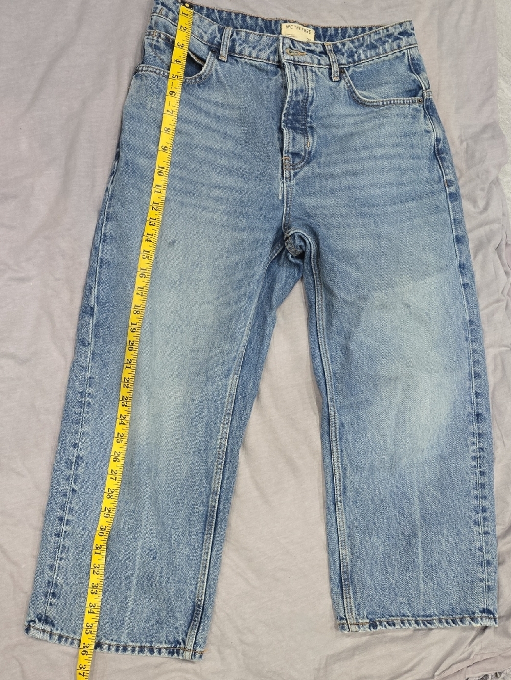 Classic Light Blue Women's Jeans - Comfortable Straight Fit